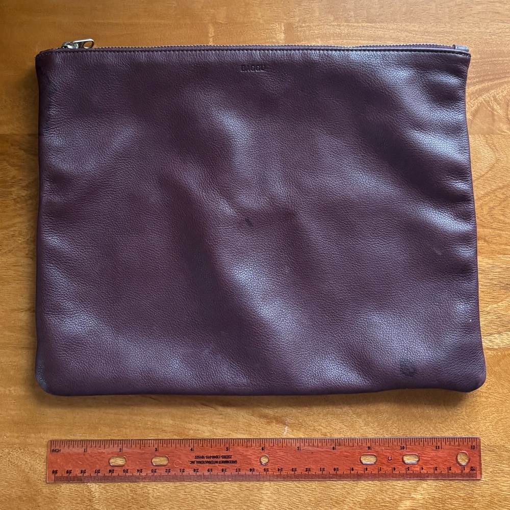 Large oxblood leather baggu flat zip pouch - Picture 2 of 8